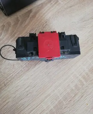 Mercedes-Benz C W203 Fuse box set A2035450301