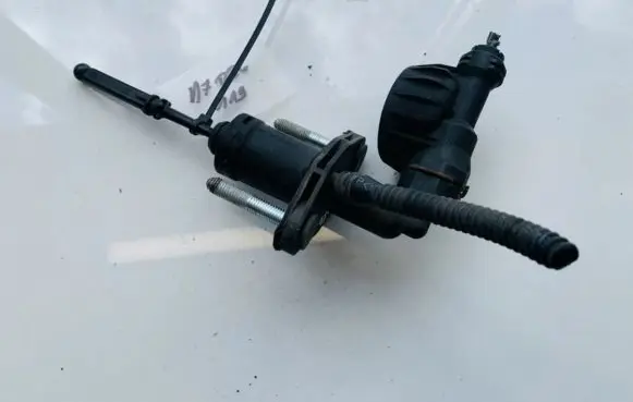 Chevrolet Cruze Clutch master cylinder 55561916