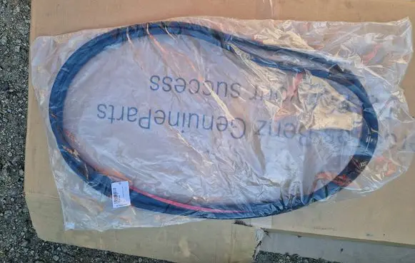 Audi e-tron Front door rubber seal 4KE837912A