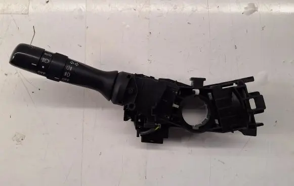 Toyota Auris 150 Indicator stalk 8414002330 0233017F249