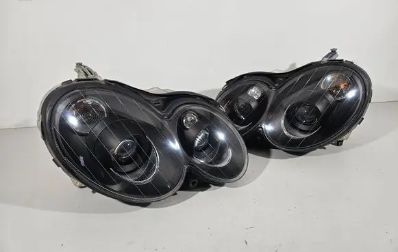 Mercedes-Benz CLK A209 C209 Headlights/headlamps set A0073