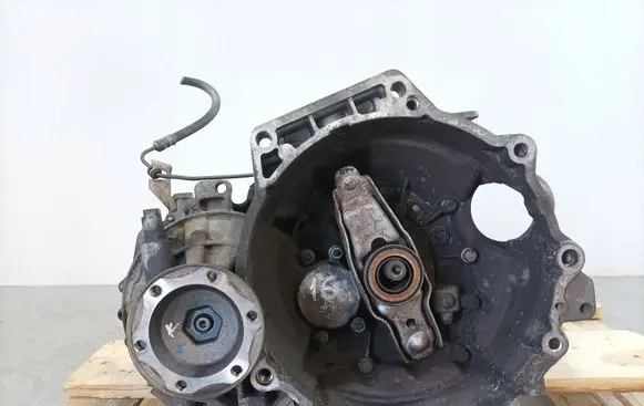 Skoda Fabia Mk2 (5J) Manual 5 speed gearbox JCZ