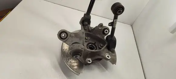 Tesla Model 3 Rear wheel hub 104441600F