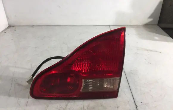 Toyota Avensis Verso Tailgate rear/tail lights 4441