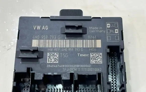 Audi A8 S8 D4 4H Door control unit/module