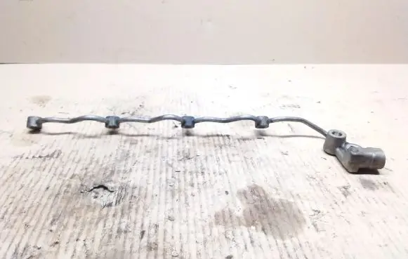Toyota Avensis T270 Fuel return line/hose 