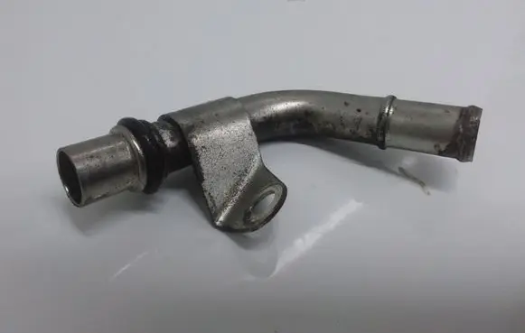 Toyota RAV 4 (XA40) Engine coolant pipe/hose
