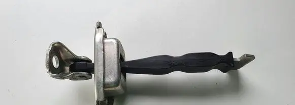 Mitsubishi Outlander Rear door check strap stopper