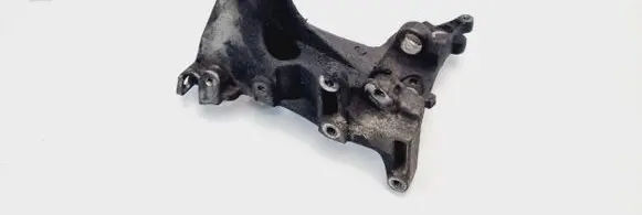 Citroen C4 I Picasso Engine mounting bracket 9659200880