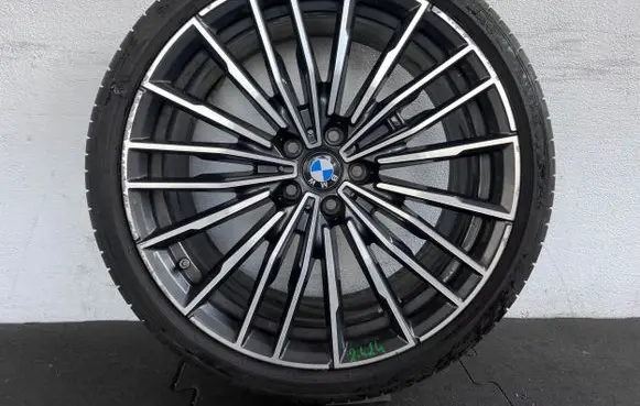 BMW 8 G14 R19 alloy rim 8072026