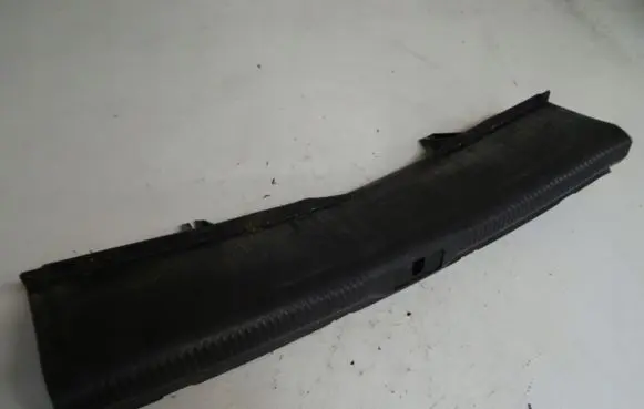 Audi A5 8T 8F Trunk/boot sill cover protection 8T0863471
