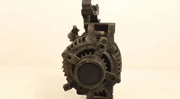 Toyota Avensis T270 Generator/alternator 270600G021