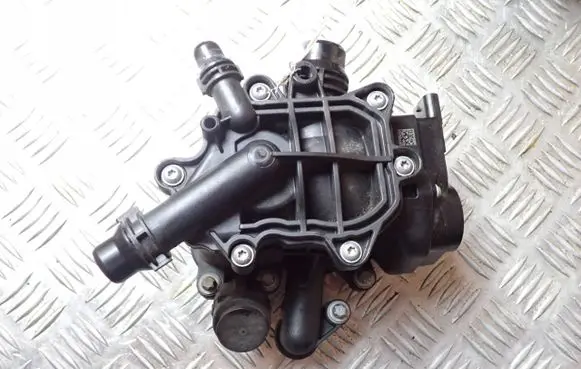 BMW 1 F20 F21 Thermostat/thermostat housing 7644811