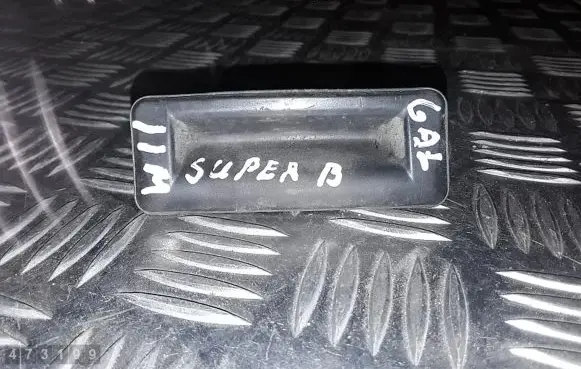 Skoda Superb B6 (3T) Tailgate/trunk/boot open switch 