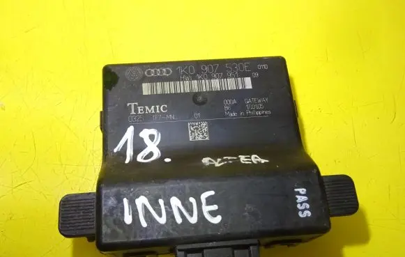 Volkswagen Touran I Gateway control module 1K0907530E 1K0907951