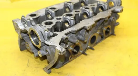 Jaguar S-Type Engine head 4R8Q-6C064-AH