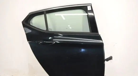 Opel Astra K Rear door 