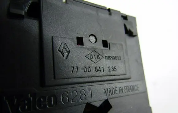 Renault Kangoo II Headlight level height control switch 7700841235