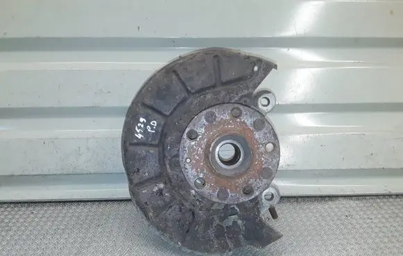 Volkswagen Touran I Front wheel hub spindle knuckle 
