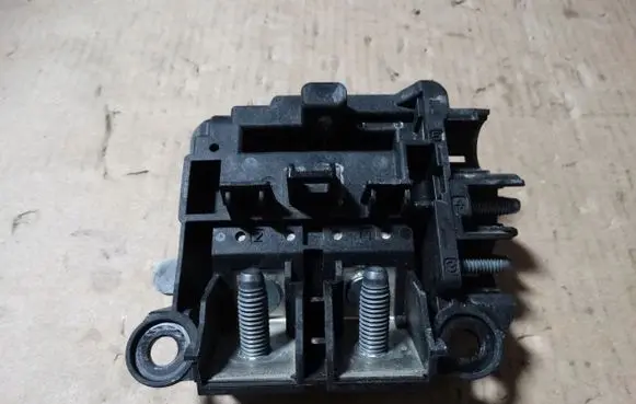 Mercedes-Benz E W213 Fuse box set A2055451400w205