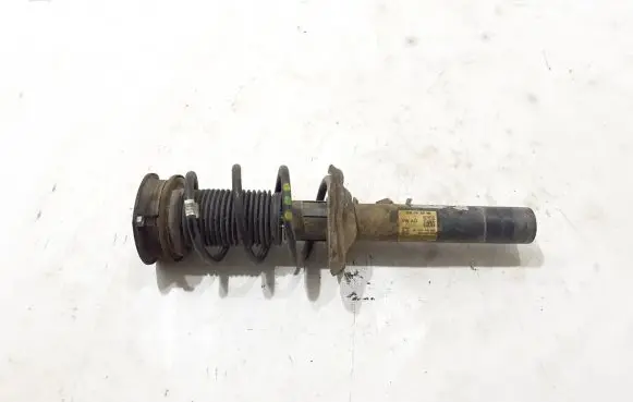 Volkswagen PASSAT B8 Front shock absorber/damper 3Q0413031BN