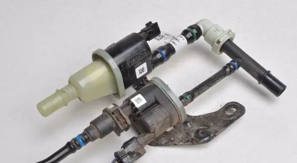 Ford Kuga III Vacuum valve LX68-9E817-EC