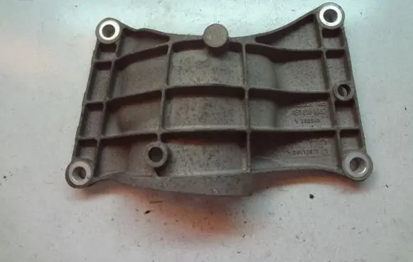 Audi A8 S8 D3 4E Gearbox mounting bracket 4E0803806D