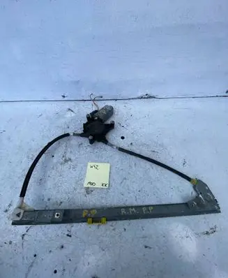Renault Megane I Front door window regulator with motor 