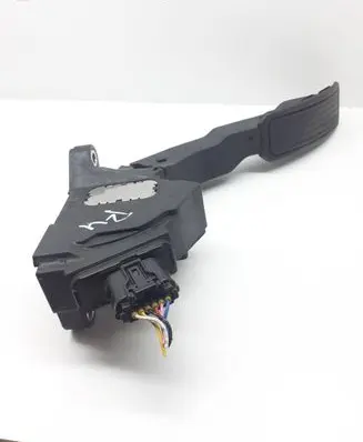Toyota RAV 4 (XA30) Accelerator throttle pedal 781100W010 50225777603