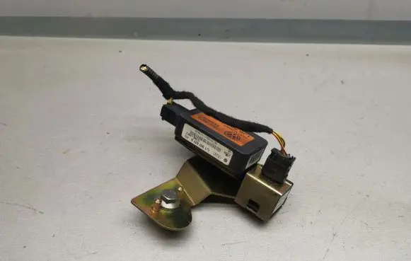 Audi A3 S3 8L ESP acceleration yaw rate sensor 1J0907657B 1J0907651A