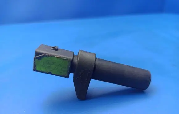 Mercedes-Benz C W203 Crankshaft position sensor 0031532828