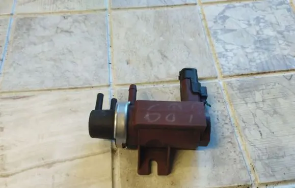 Citroen C4 I Turbo solenoid valve