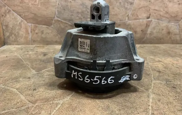 BMW 5 G30 G31 G38 Engine mount bracket 6860487