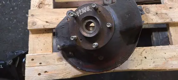 Honda FR-V Front wheel hub 