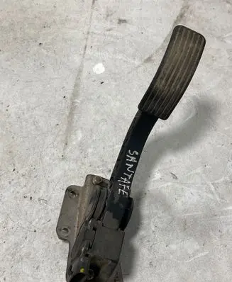Hyundai Santa Fe Accelerator throttle pedal 0281002446 3270526000 188503696