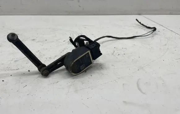 BMW 5 F10 F11 Headlight/headlamp level sensor 6784075