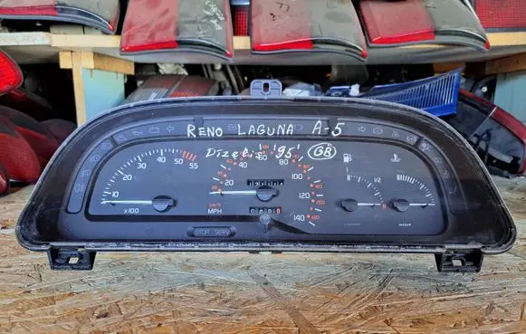 Renault Laguna I Speedometer (instrument cluster) 7700844752 09044639902 501011120020