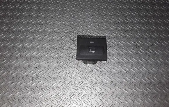 Ford Focus C-MAX Windscreen/window heater switch