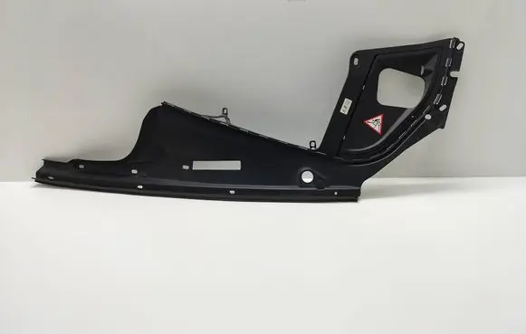BMW 5 F10 F11 Engine bonnet/hood lock trim molding 7019804 51767019804 10627110