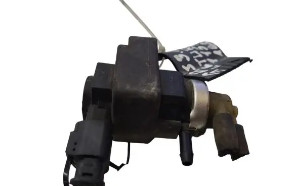 Citroen DS3 Turbo solenoid valve V7595372 70177711