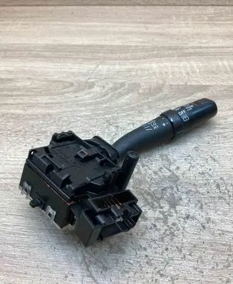 Toyota Avensis T250 Wiper control stalk 8465205170 L99