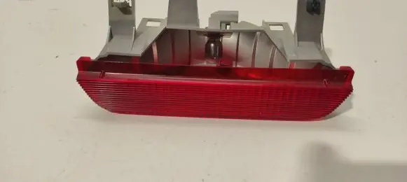 Toyota Yaris Verso Third/center stoplight