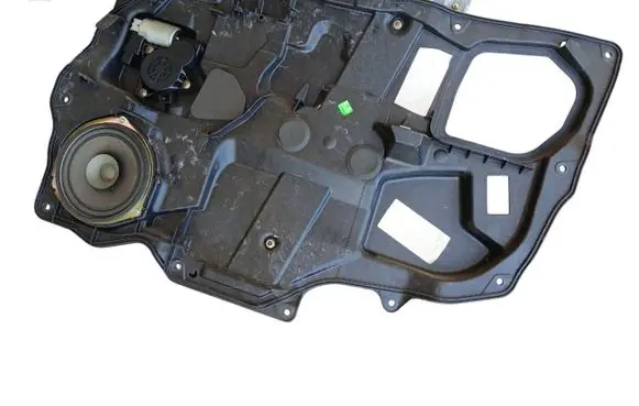 Front window lifting mechanism without motor
