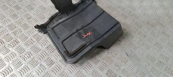 Nissan Juke I F15 Radiator trim 62822BA61A