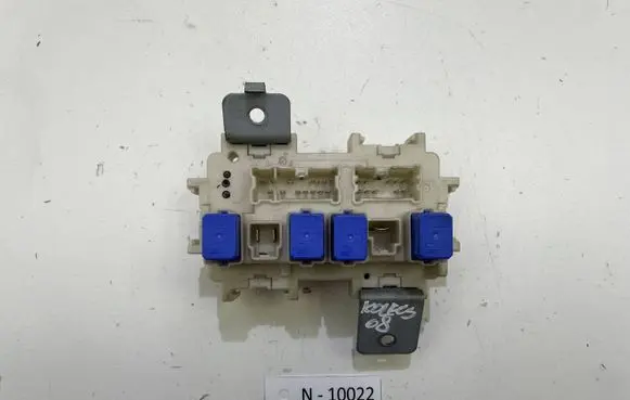 Renault Koleos I Fuse module JY00A C2143 8A18