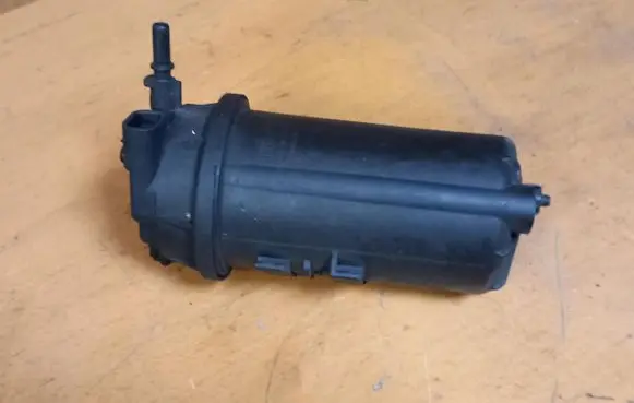 Renault Master II Fuel filter housing 8200416950
