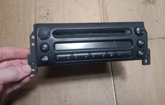 Mini One - Cooper R50 - 53 Radio/CD/DVD/GPS head unit 13264010 A2C53181242 9115661