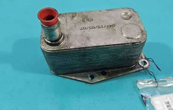 Engine oil radiator