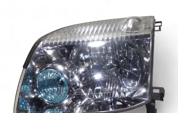 Nissan X-Trail T30 Headlight/headlamp RHD