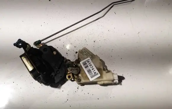Nissan Almera Tino Front door lock 8055261u66